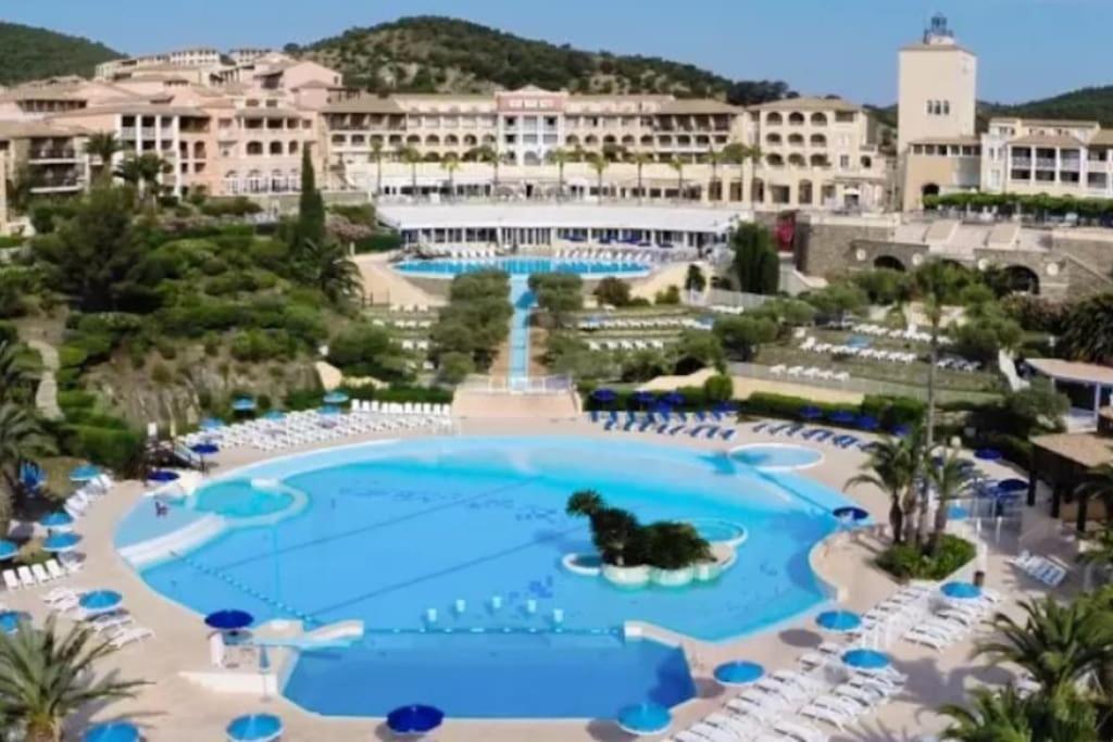 Superbe Appartement Village Cap Esterel 4P Climatise Saint-Raphaël Exteriör bild