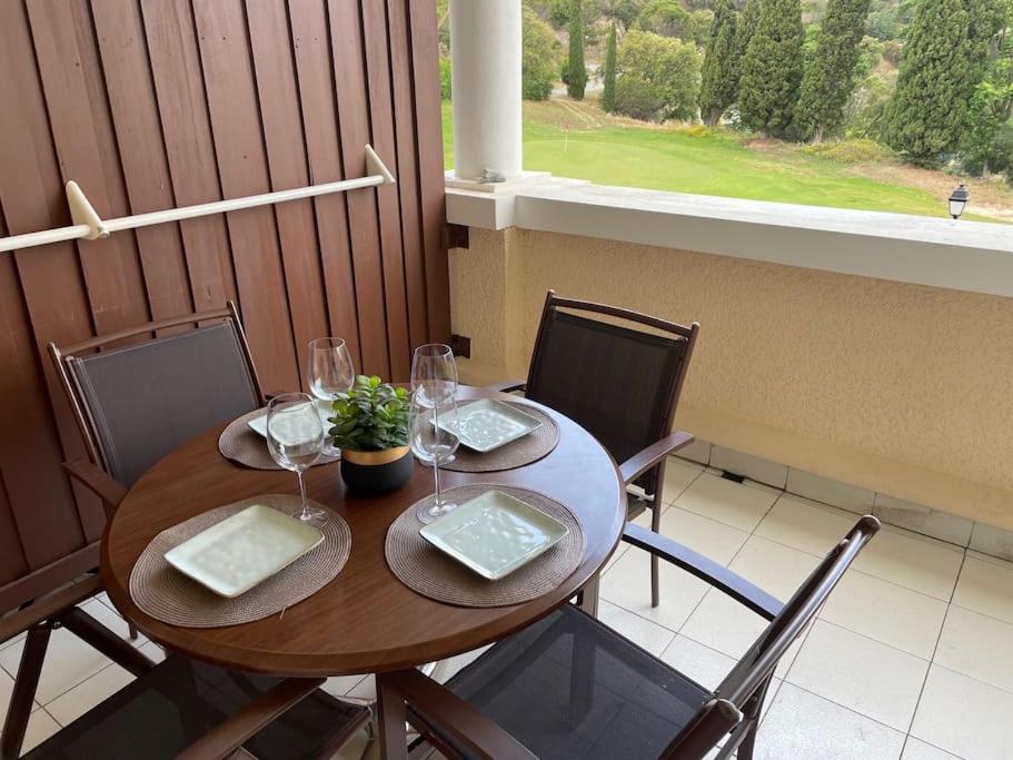 Superbe Appartement Village Cap Esterel 4P Climatise Saint-Raphaël Exteriör bild